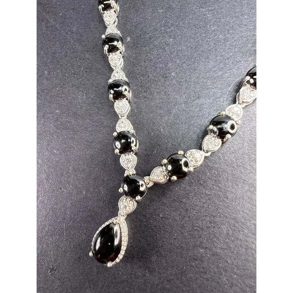 Shungite and white topaz necklace in sterling silver - Picture 3 of 11